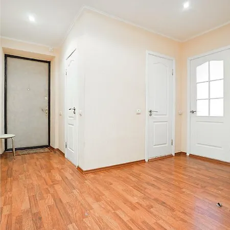 Apartment Park! Nezavisimosti 78 *