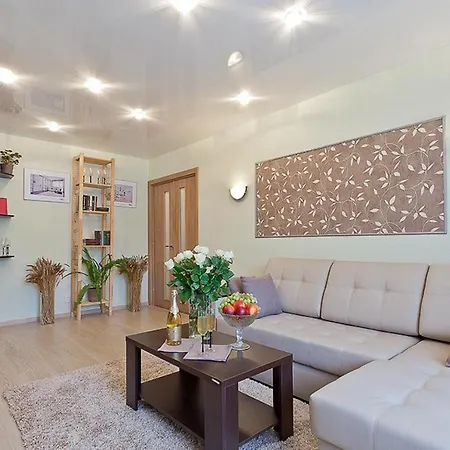 Apartment Park! Nezavisimosti 78 *